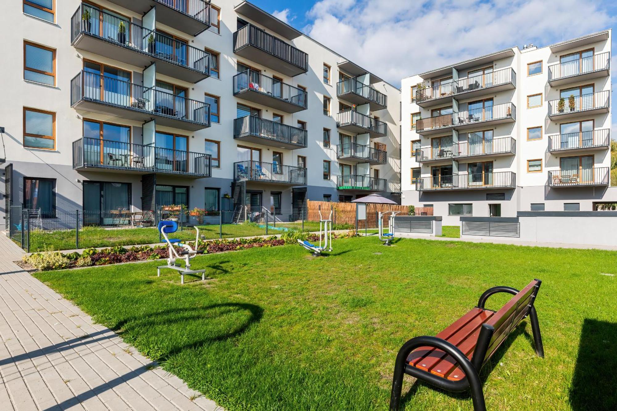 Color Apartments Apartament Black & White Колобжег Екстер'єр фото