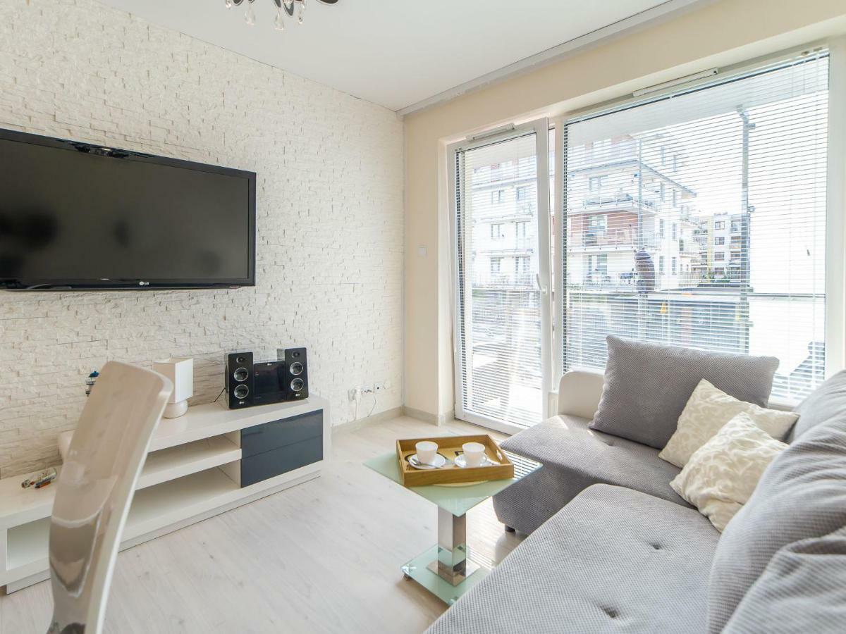 Color Apartments Apartament Black & White Колобжег Екстер'єр фото