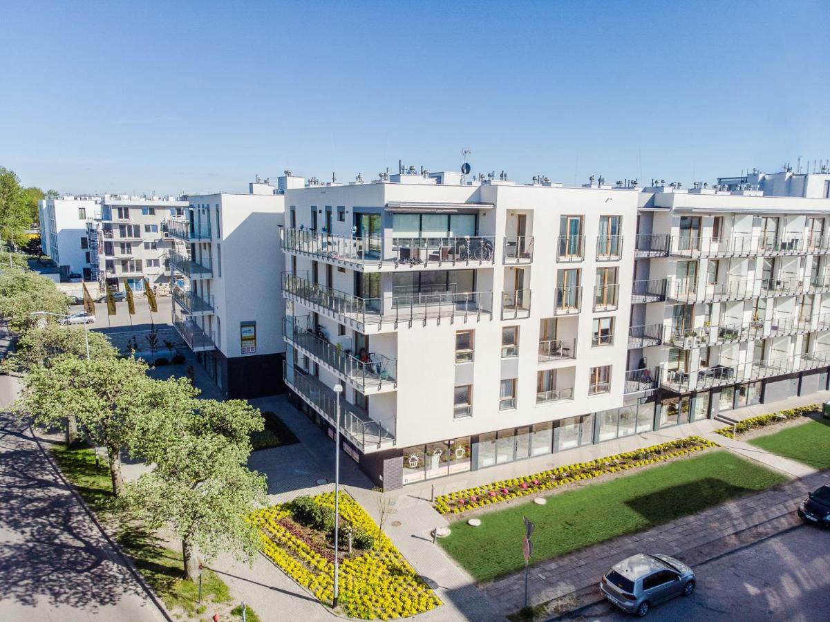 Color Apartments Apartament Black & White Колобжег Екстер'єр фото